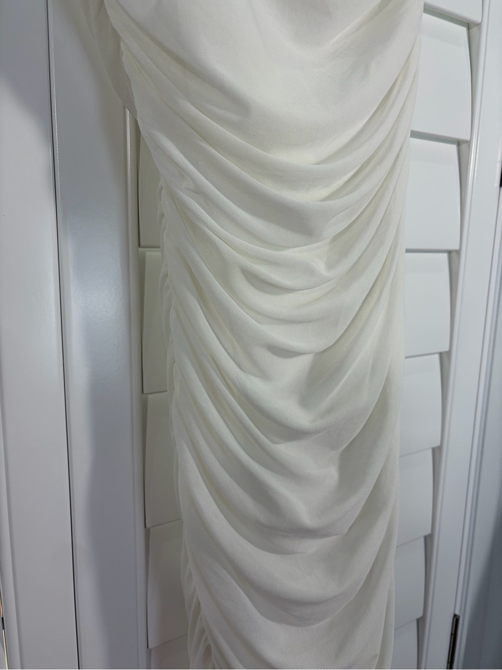White Ruched One-Shoulder Bodycon Mini Dress (4) - Picture 5 of 11